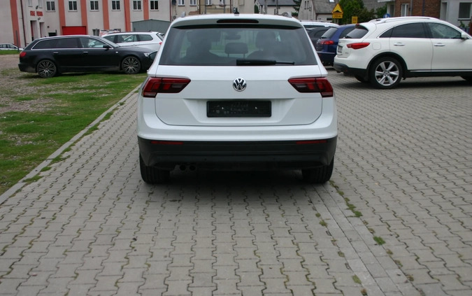 Volkswagen Tiguan cena 79900 przebieg: 63000, rok produkcji 2018 z Białogard małe 497